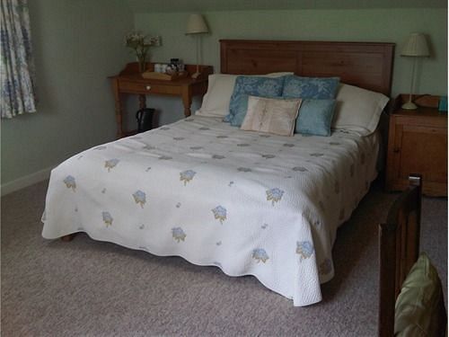 Damson Cottage B&B Lacock Extérieur photo