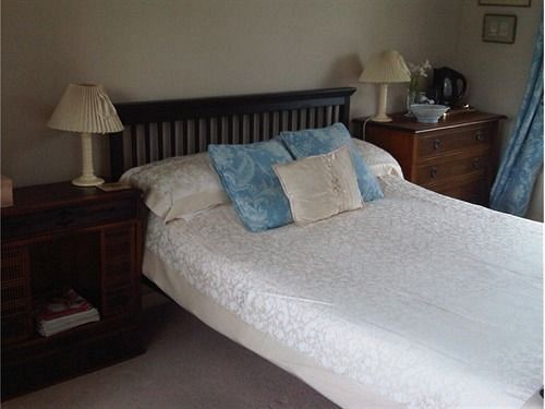 Damson Cottage B&B Lacock Extérieur photo